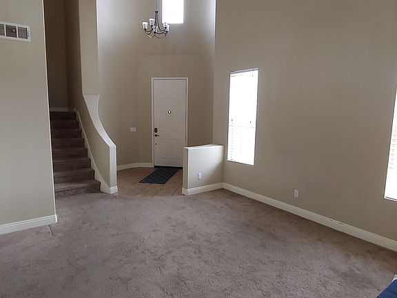 4th image of 27547 Campana Cir