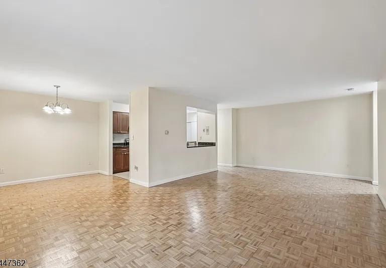 135-167 S Maple Ave #143-B — Photo 11