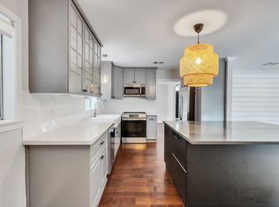 419 Terrace Dr, Seabrook, TX 77586