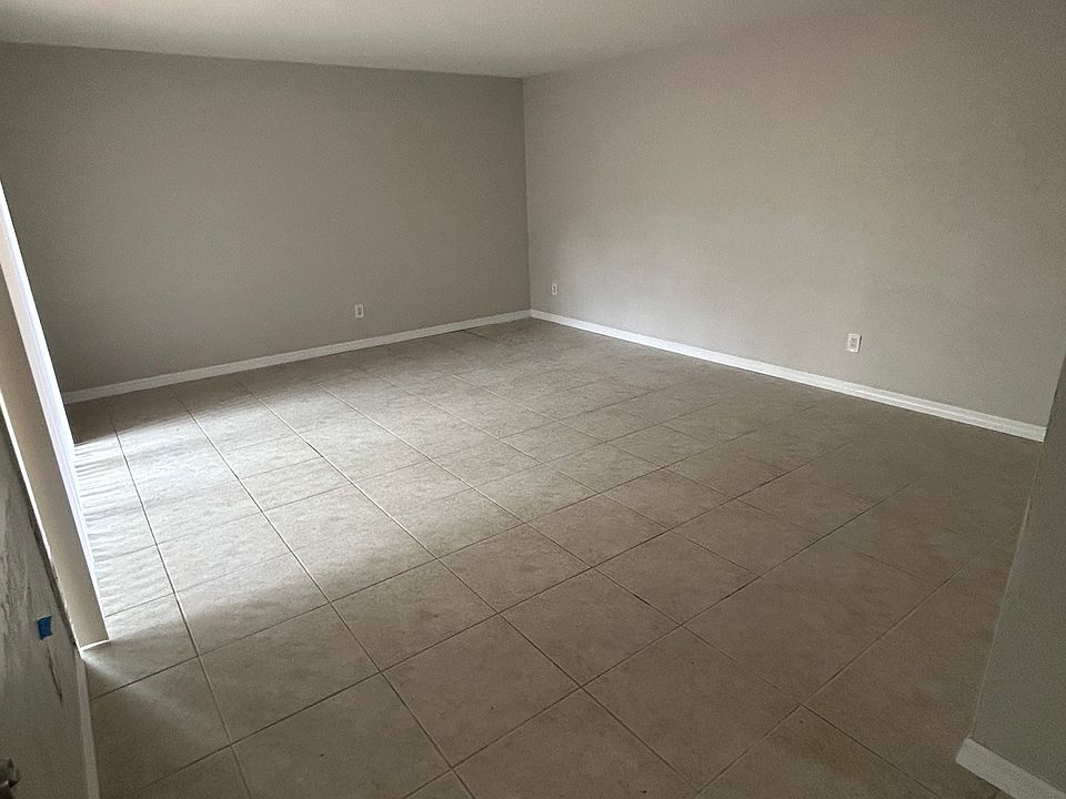 1st image of 103 Moonstone Ct