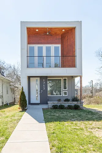 1713A Simpkins St Photo 1
