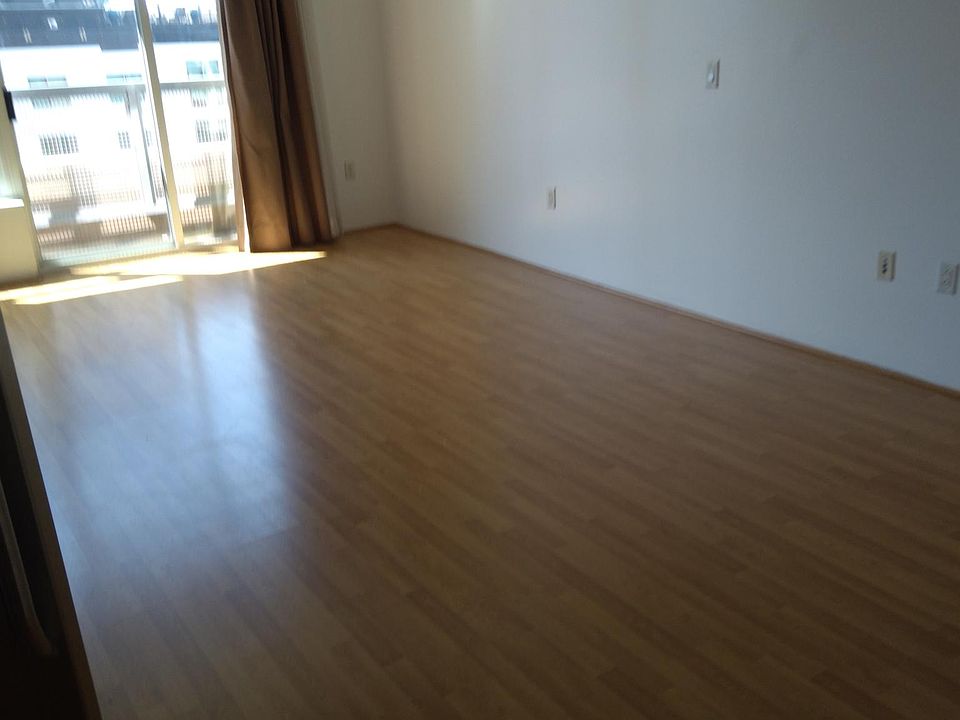 1st image of 605-350 W Ash St #605