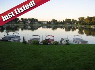 3017 E Harbor Rd SE, Mandan, ND 58554