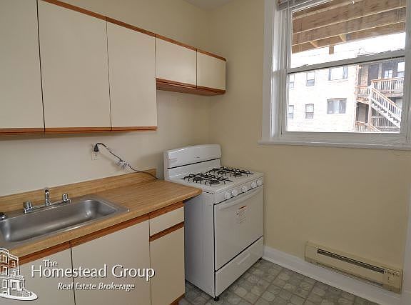4th image of 4425 N Wolcott Ave #2NDFLR
