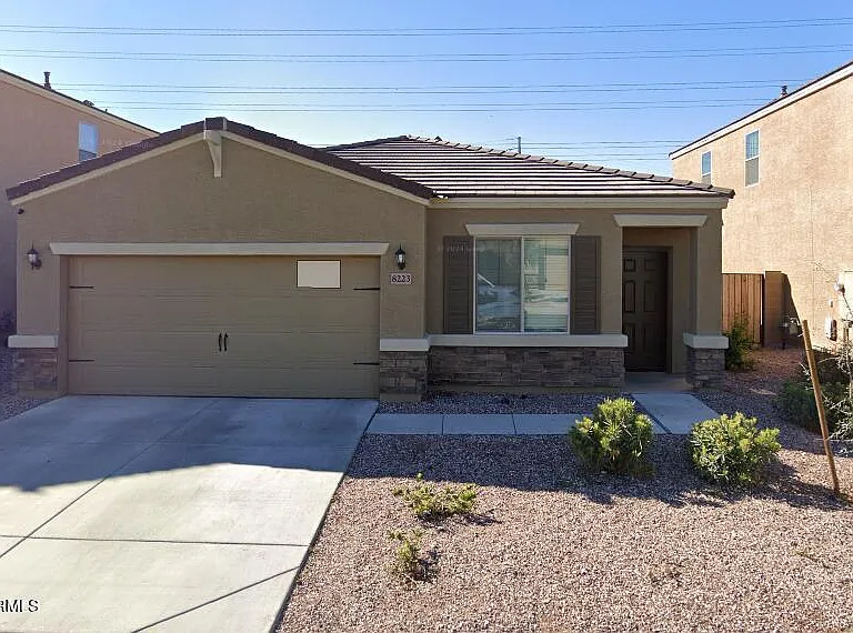 8223 W Pueblo Ave — Photo 1