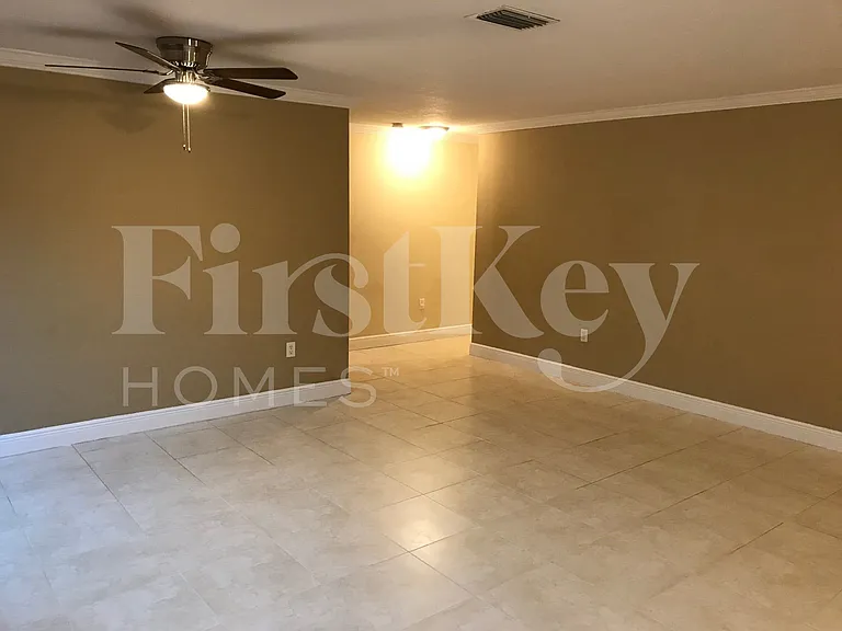 12827 SW 256th Ter — Photo 3