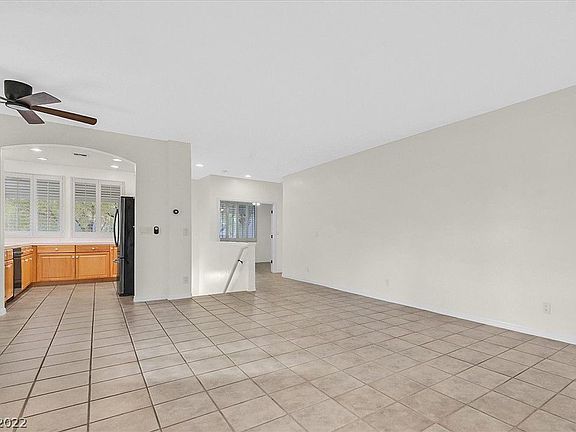 4th image of 9420 San Laguna Ct Unit 101