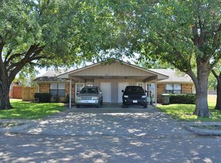 102 N 10th St, Mabank, TX 75147