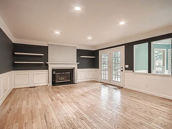 4th image of 7121 Kinsmore Ln