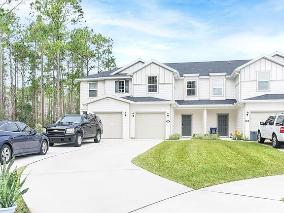 Extra long driveway for additional parking