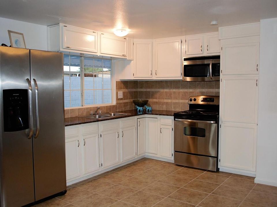 1st image of 2063 North Ave