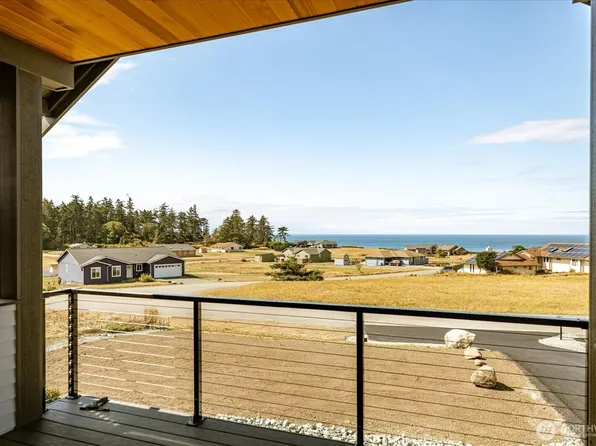 664 Hacienda Drive, Coupeville, WA 98239