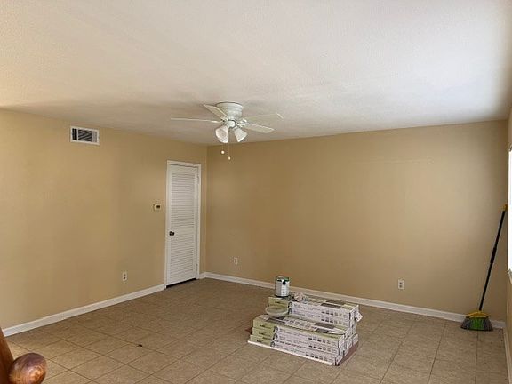 2nd image of 5406-10 Worthington St #6-10