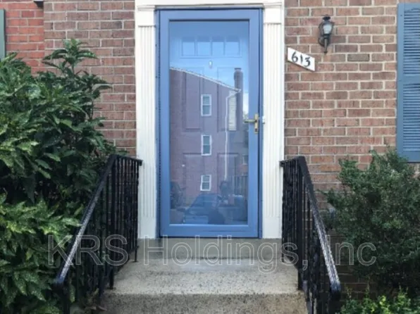 613 N Abingdon St, Arlington, VA 22203