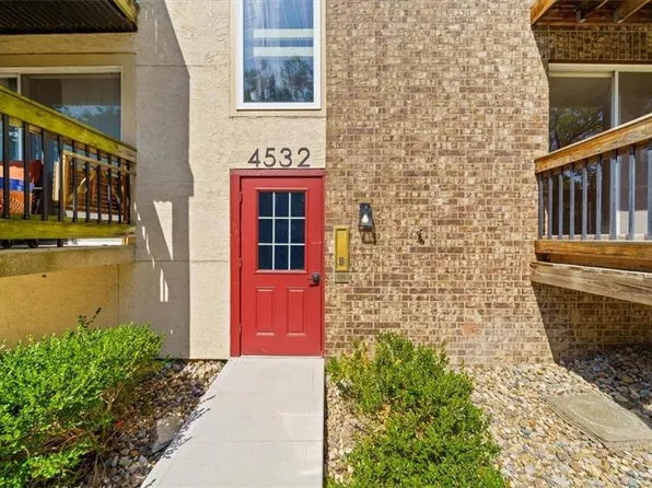 4532 Holly St APT 2, Kansas City, MO 64111