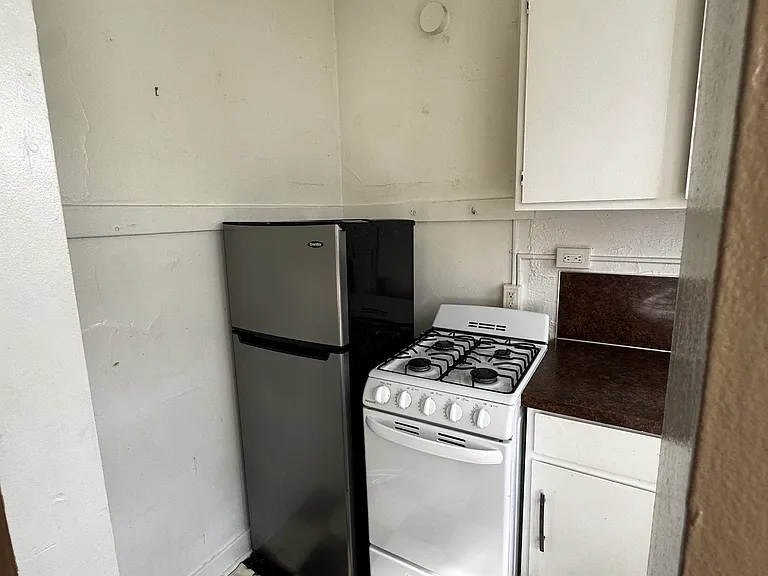 Maxmillian — Photo 21