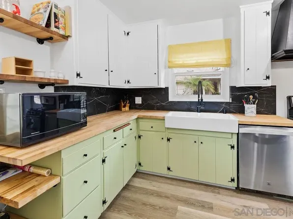 6839 Carthage St, San Diego, CA 92120