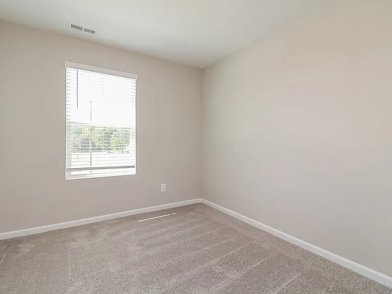 642 Wendell Falls Pkwy — Photo 13