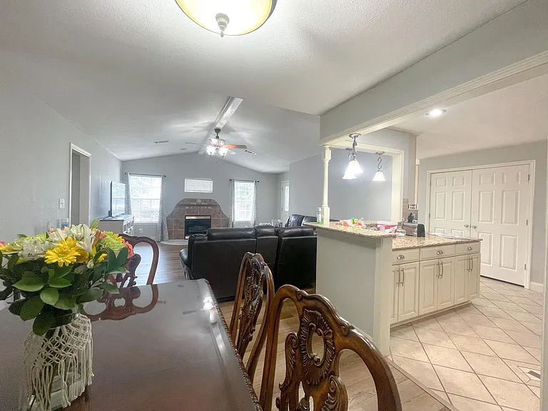 406 Rena Rd — Photo 15