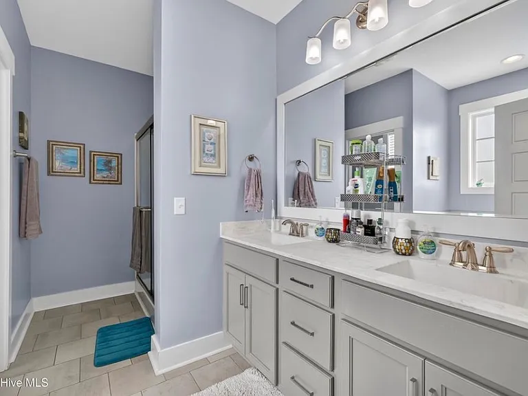 2024 Blue Spruce Dr — Photo 11