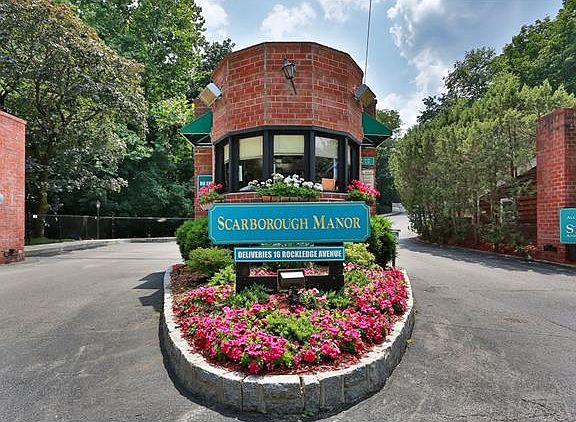 2nd image of 16 Rockledge Ave APT 4MM2