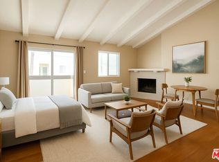 4633 Ben Ave APT 3, Valley Village, CA 91607