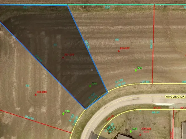 720 Yingling Dr, Dixon, IL 61021