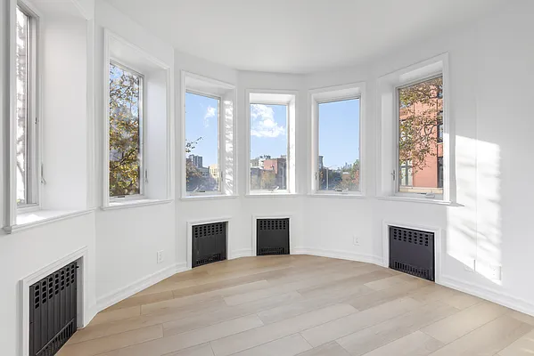 Rented by Corcoran | media 22