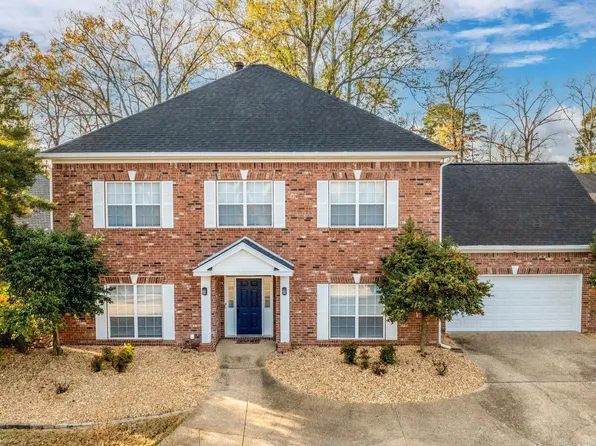 102 Montpellier Dr, Maumelle, AR 72113