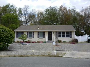 3 Iselin Ct, Barnegat, NJ 08005