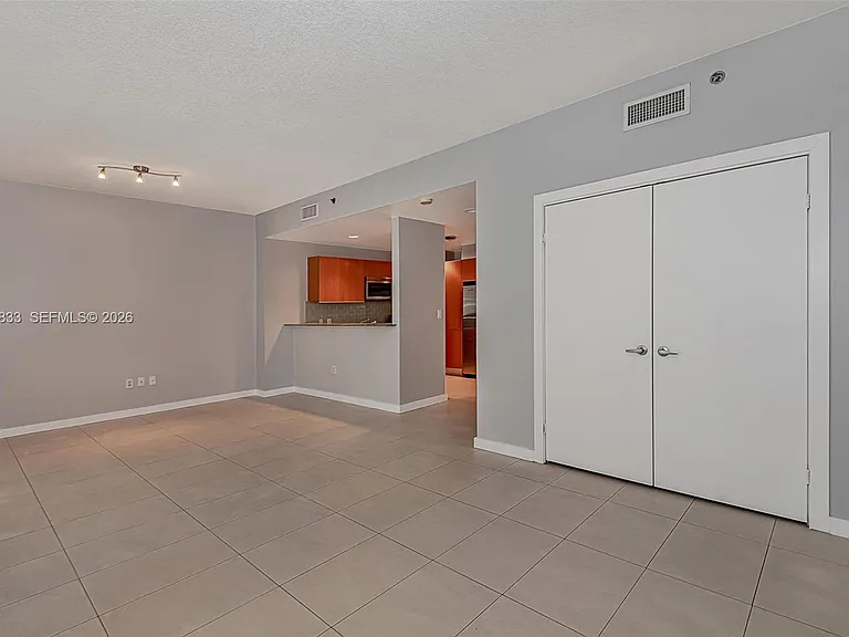 1050 Brickell Ave #2822 — Photo 5