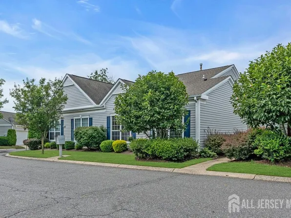 343 Harrier Dr, Monroe Township, NJ 08831