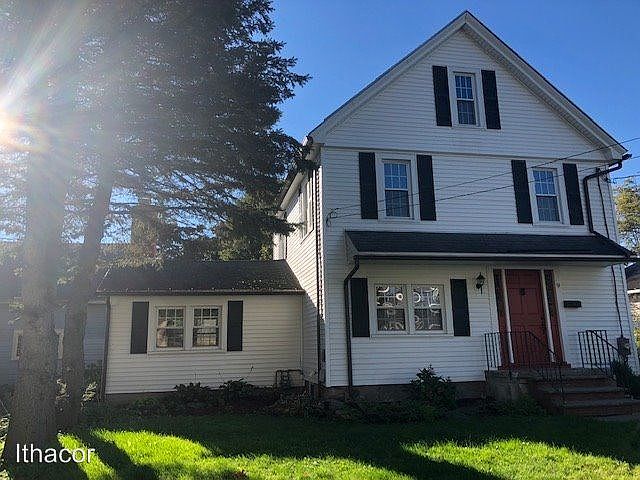1st image of 9 Warren St