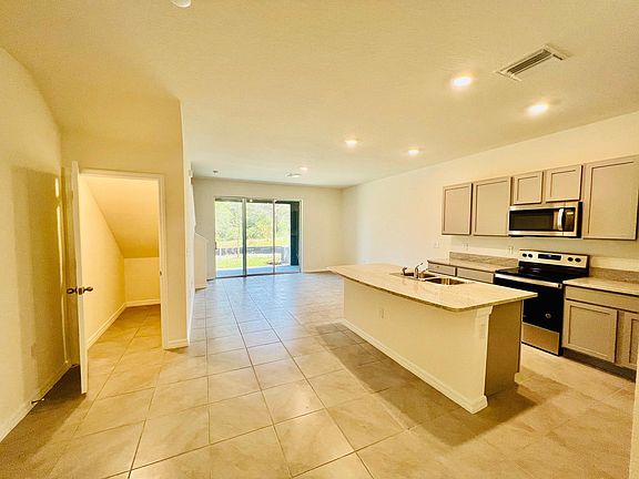 3rd image of 1644 Colt Creek Pl
