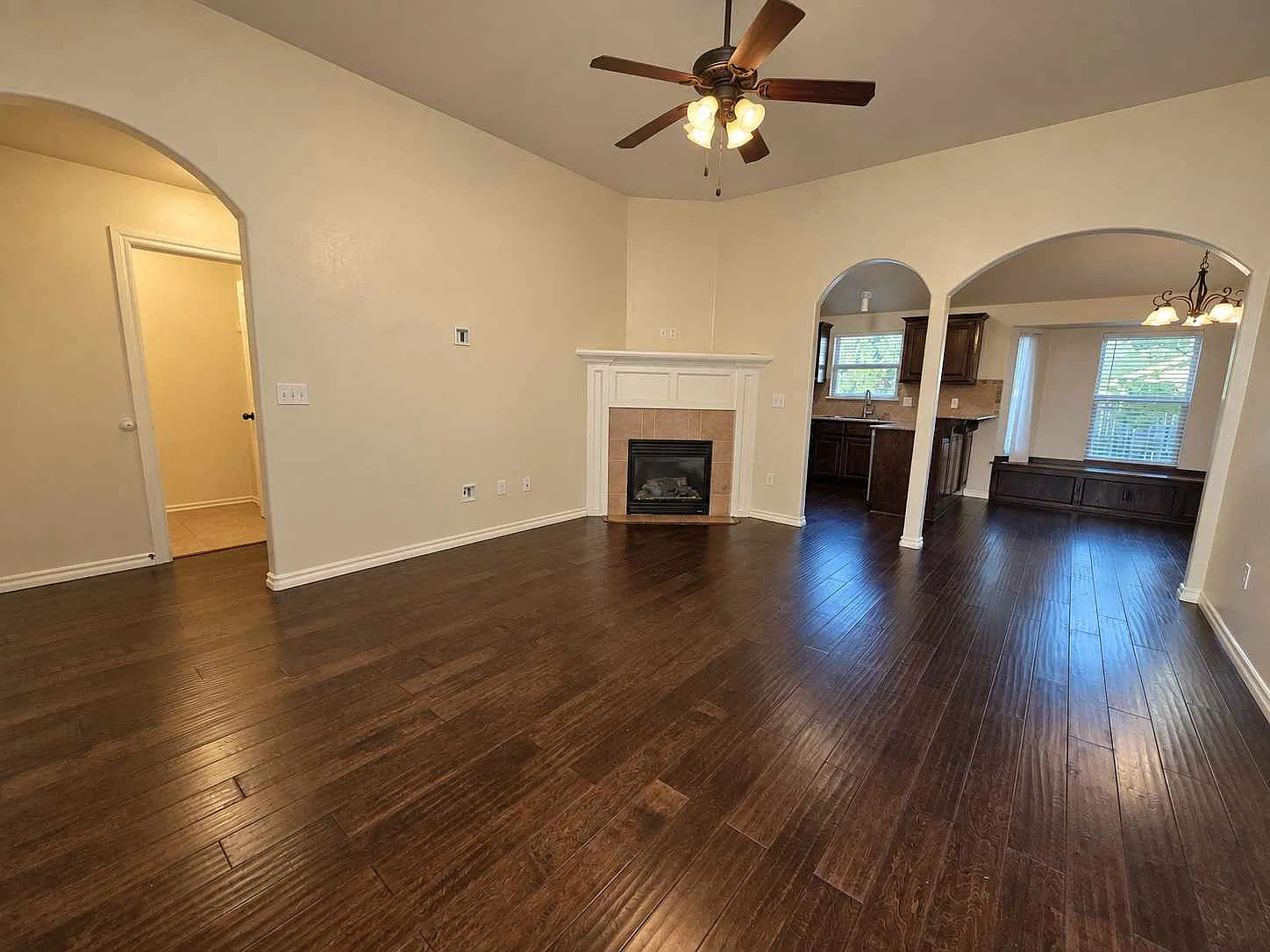 3 bed, 1253 sqft, $1,500 — Photo 2