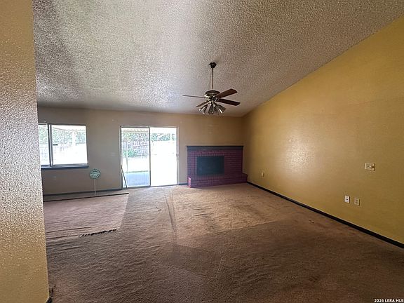 3rd image of 16442 Ross Oak St