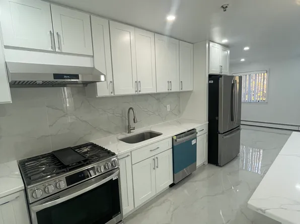 2163 East 17th Street image 6 of 12