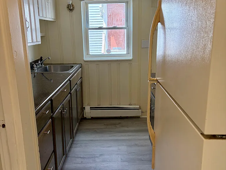 160 Sabin St #1 — Photo 2