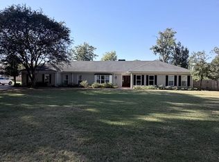 118 Bayou Rd, Greenville, MS 38701