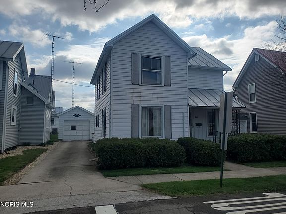 2nd image of 131 N Hazel St