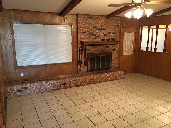 4th image of 1401 Kensington Dr #1401