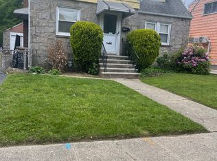 15 6th Avenue #FL 1ST, New Hyde Park, NY 11040