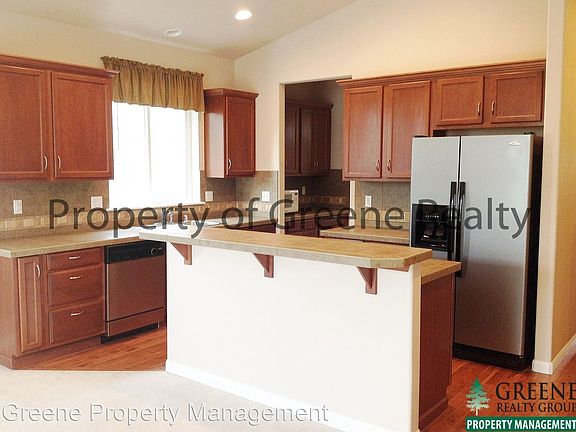 3rd image of 1530 Bedstone Dr SE