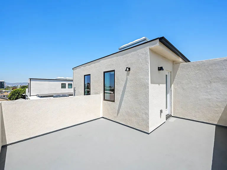 336 N Reno St — Photo 25