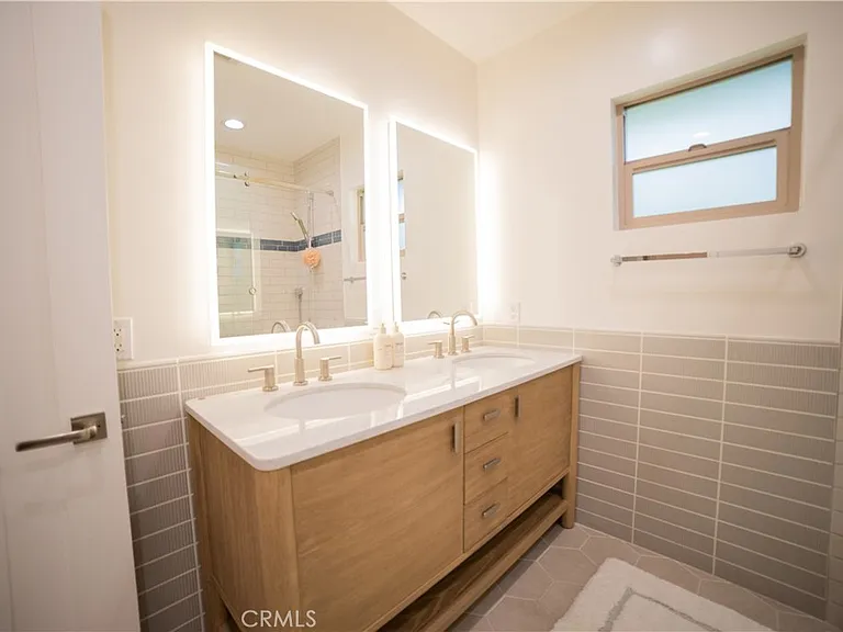 4935 Ocean View Blvd — Photo 20