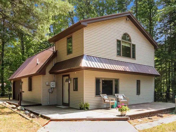 11830 Evergreen St, Fife Lake, MI 49633