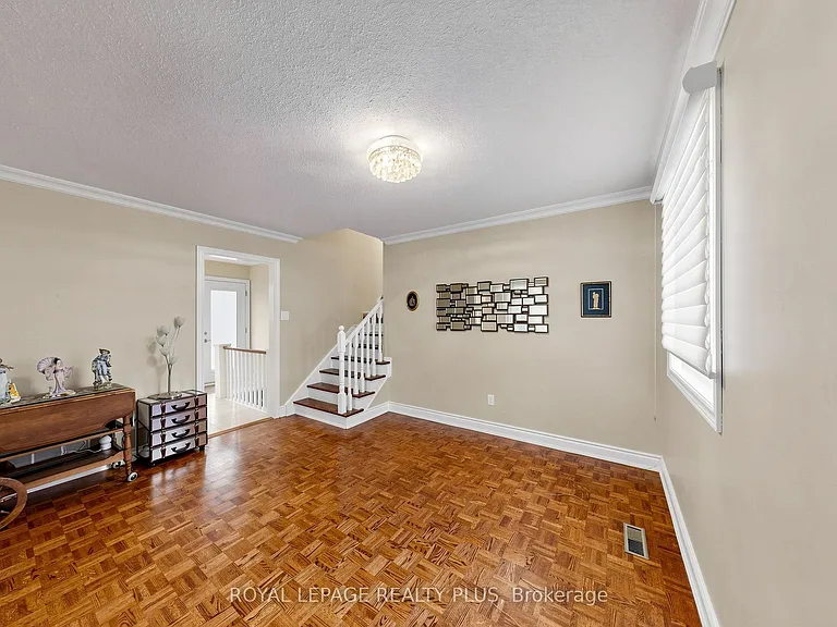 2328 Yolanda Dr — Photo 10