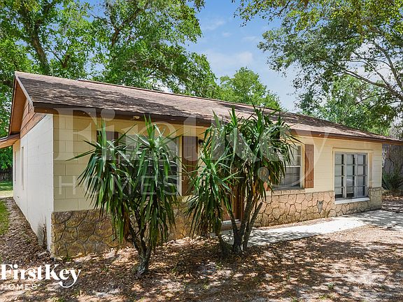 2nd image of 2617 Drake Dr