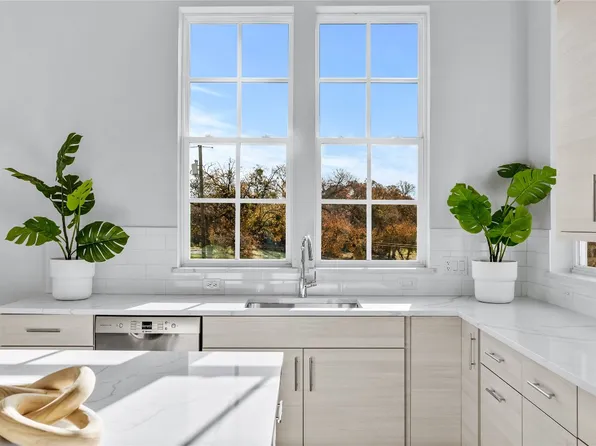 4641 Greenborough Ln, Dallas, TX 75219