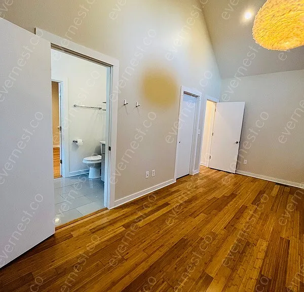 5210B Michigan Ave — Photo 15